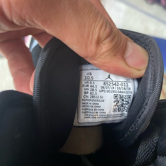 🆕 - Air Jordan 1 Mid SE Black/Grey - Size: M 10.5 - Picture 10 of 11